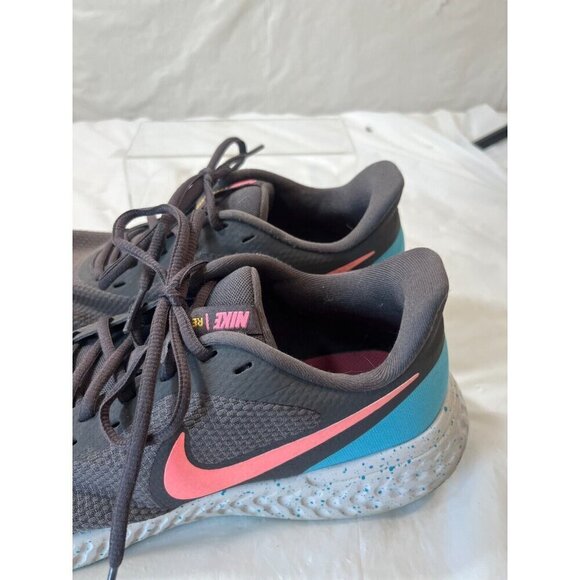 Nike Revolution 5 Women's Size 11 Grey Pink Blue Running Shoes Sneaker CU4830001 - Picture 2 of 12